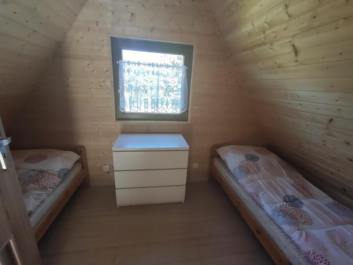 Agroturystyka I Domki Zacisze Jaroslawiec Ngoại thất bức ảnh